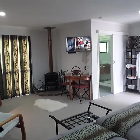 Tepopo Gardens Rural Retreat Villa Stratford Exterior photo